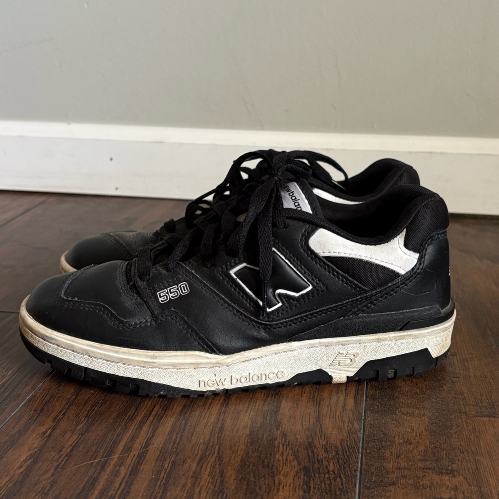 New Balance 550 Black and White Men's Sneakers